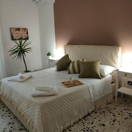 Domus Dali' Apartment Наполи Екстериор снимка