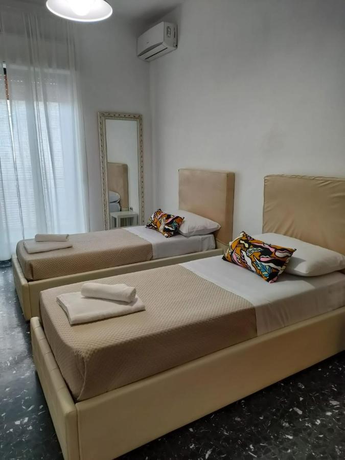 Domus Dali' Apartment Наполи Екстериор снимка