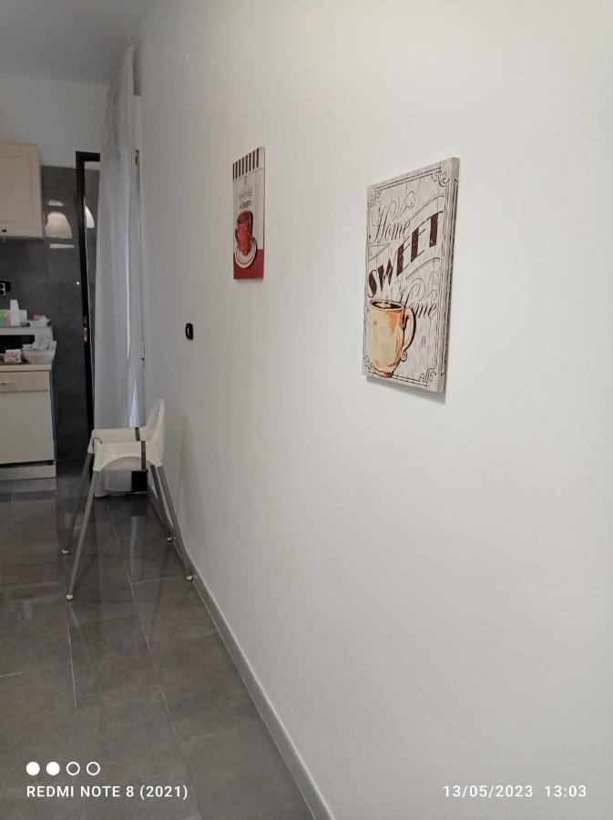 Domus Dali' Apartment Наполи Екстериор снимка